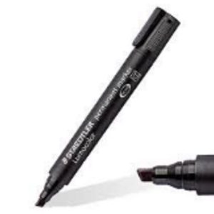 MARCADOR NEGRO PUNTA VISELADA STAEDTLER